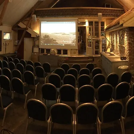 Krøgeneslåven Microtel 3*