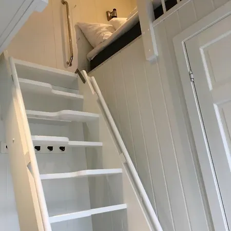 Krøgeneslåven Microtel Motel 3*