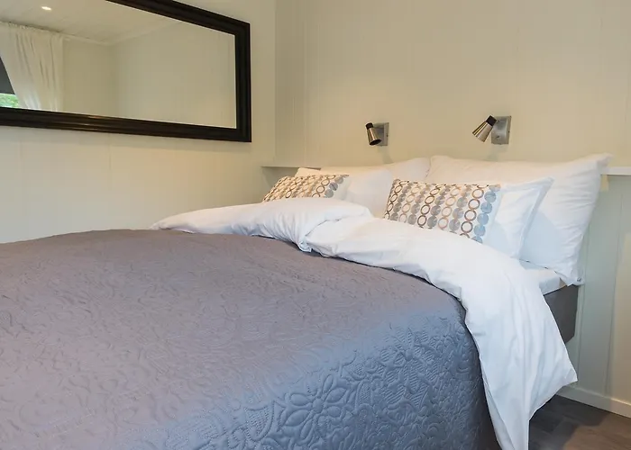 Krogeneslaven Microtel מוטל