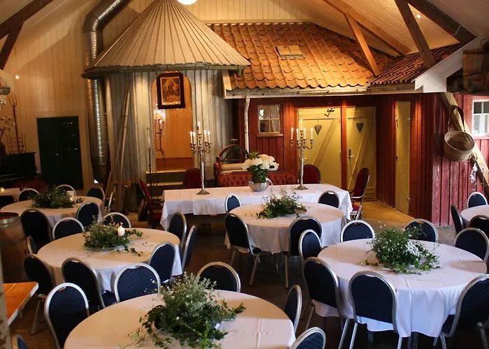 מוטל Krogeneslaven Microtel 3*