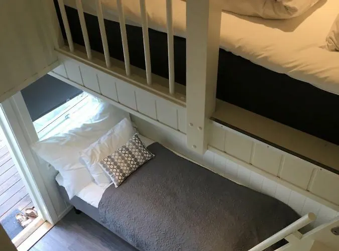 Krogeneslaven Microtel מוטל ארנדל