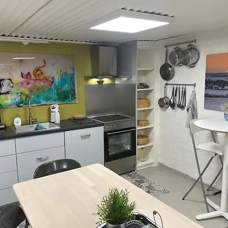 Krogeneslaven Microtel 3* ארנדל